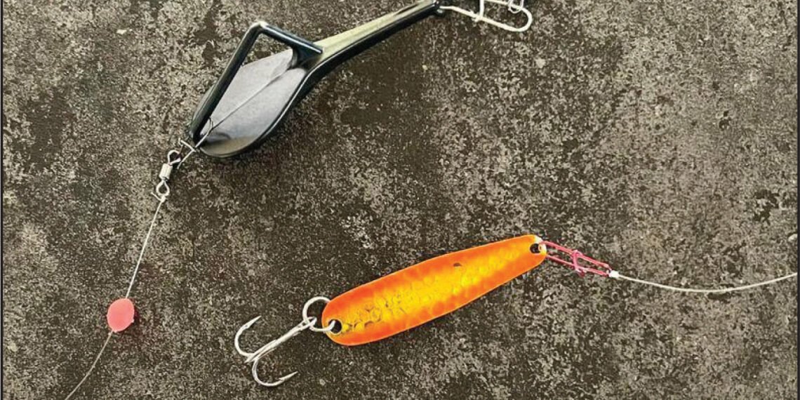 The Tadpole Diver is widely used among walleye anglers. This simple tip shows how to rig the Tadpole for targeting off shore steelhead during the summer months.